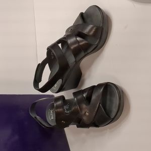 Dansko Strappy Sandals Black Size 7.5 Walking Co.